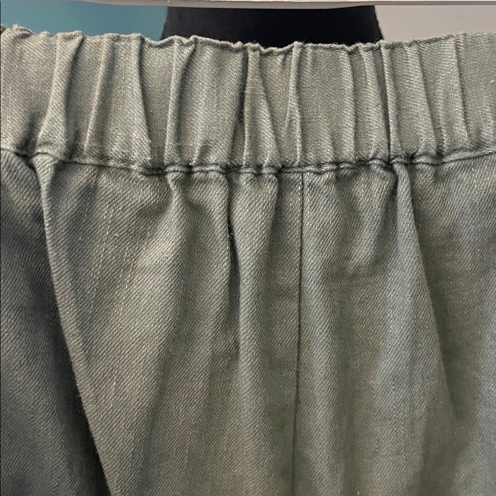 Madewell Clean Pull-On Linen/Cotton Shorts in Architect Green Size XL - Picture 9 of 13